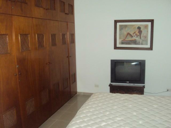 Imagem Apartamento com 4 Quartos à Venda, 240 m² em Pitangueiras - Guarujá