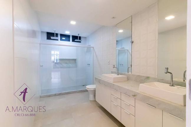Imagem Apartamento com 4 Quartos à Venda, 330 m² em Copacabana - Rio De Janeiro Imagem Apartamento com 4 Quartos à Venda, 330 m² em Copacabana - Rio De Janeiro
