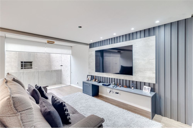 Imagem Casa com 3 Quartos à Venda, 206 m² em Interlagos - São Paulo