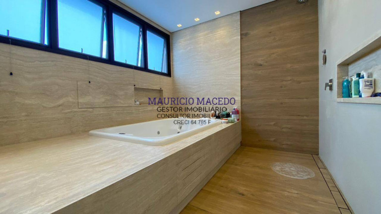 Imagem Casa com 4 Quartos à Venda, 892 m² em Alphaville Residencial Um - Barueri Imagem Casa com 4 Quartos à Venda, 892 m² em Alphaville Residencial Um - Barueri