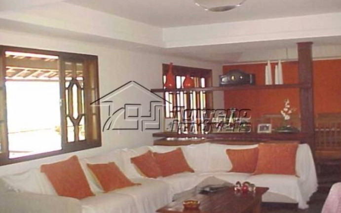 Casa de Condomínio com 4 Quartos à Venda, 400 m² em Pendotiba - Niteroi