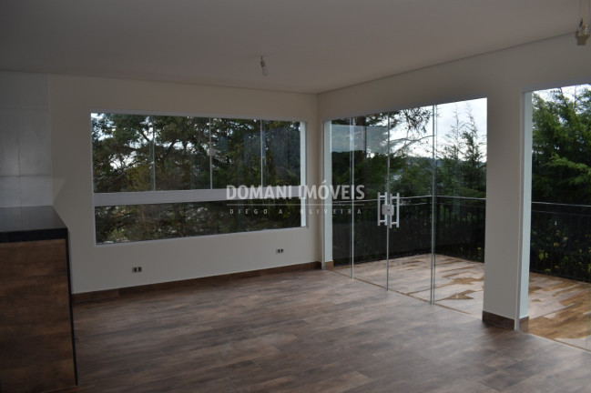Imagem Casa com 3 Quartos à Venda, 226 m² em Região Do Alto Da Vila Inglesa - Campos Do Jordão Imagem Casa com 3 Quartos à Venda, 226 m² em Região Do Alto Da Vila Inglesa - Campos Do Jordão