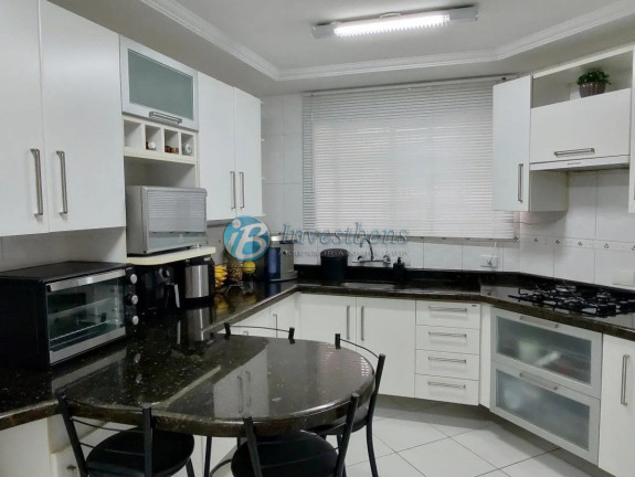 Imagem Casa de Condomínio com 3 Quartos à Venda, 244 m² em Hugo Lange - Curitiba Imagem Casa de Condomínio com 3 Quartos à Venda, 244 m² em Hugo Lange - Curitiba