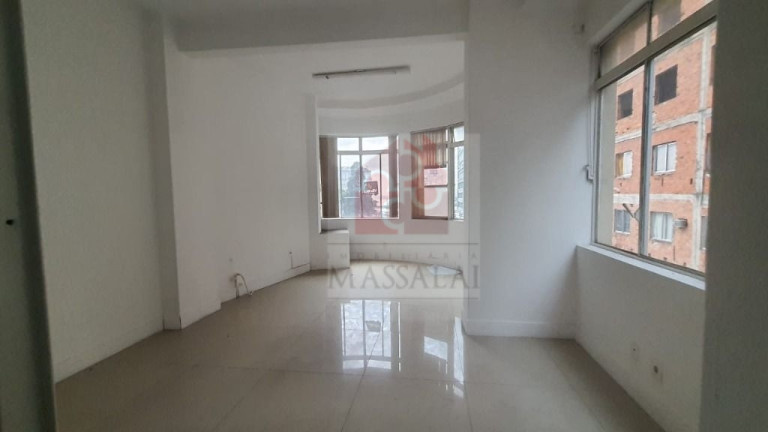 Imagem Sala Comercial à Venda, 69 m² em Centro Histórico - Porto Alegre Imagem Sala Comercial à Venda, 69 m² em Centro Histórico - Porto Alegre