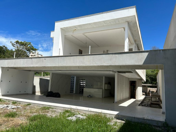 Casa com 3 Quartos à Venda, 248 m² em Iriri - Anchieta