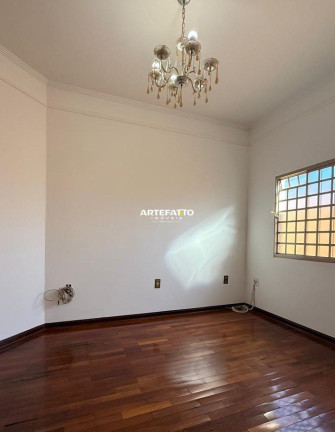 Casa com 3 Quartos à Venda, 113 m² em São José - Franca