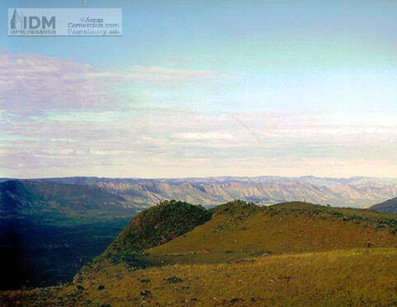 Chácara à Venda, 12.000.000 m² em Centro - Niquelândia