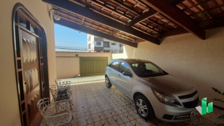 Imagem Casa com 3 Quartos à Venda, 215 m² em Todos Os Santos - Montes Claros
