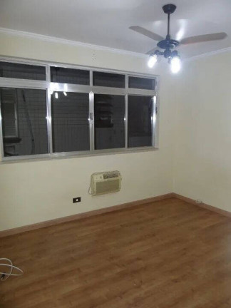 Apartamento com 2 Quartos à Venda, 61 m² em Embaré - Santos