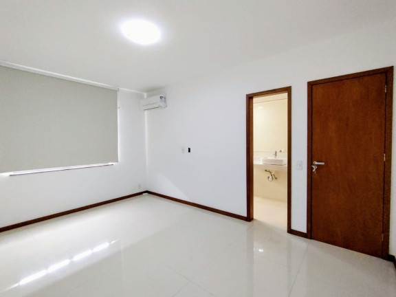 Imagem Imóvel com 3 Quartos à Venda, 153 m² em Alto - Teresópolis Imagem Imóvel com 3 Quartos à Venda, 153 m² em Alto - Teresópolis