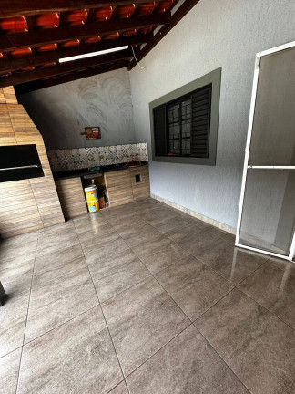 Imagem Casa à Venda, 250 m² em Recreio Retiro Do Rio Bonito (vitoriana) - Botucatu Imagem Casa à Venda, 250 m² em Recreio Retiro Do Rio Bonito (vitoriana) - Botucatu