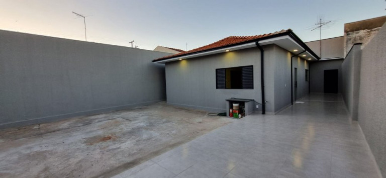 Imagem Casa com 3 Quartos à Venda, 308 m² em Vila Souto - Bauru