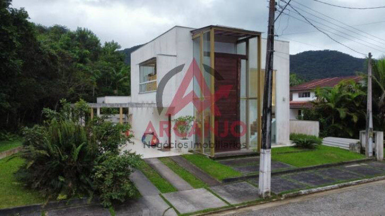 Imagem Sobrado com 3 Quartos à Venda, 350 m² em Horto Florestal - Ubatuba Imagem Sobrado com 3 Quartos à Venda, 350 m² em Horto Florestal - Ubatuba