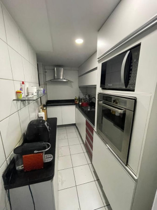 Imagem Apartamento com 3 Quartos à Venda, 75 m² em Casa Amarela - Recife