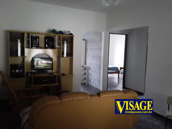 Casa à Venda,  em Jd. Yolanda - Jacareí
