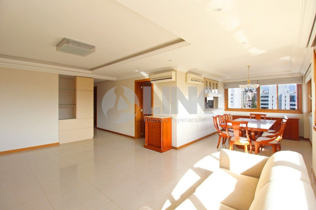 Imagem Apartamento com 3 Quartos à Venda, 153 m² em Petrópolis - Porto Alegre