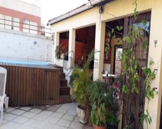 Imóvel com 4 Quartos à Venda,  em Icaraí - Niterói