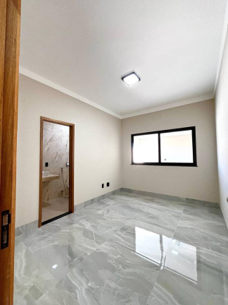 Imagem Casa com 3 Quartos à Venda, 206 m² em Jardim Hanashiro - Caldas Novas Imagem Casa com 3 Quartos à Venda, 206 m² em Jardim Hanashiro - Caldas Novas