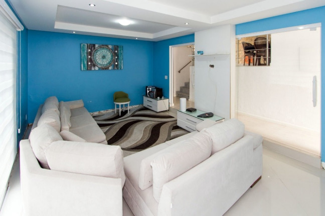 Imagem Casa de Condomínio com 4 Quartos à Venda, 380 m² em Ipanema - Porto Alegre