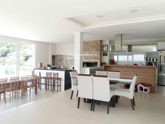 Imagem Casa com 4 Quartos à Venda, 530 m² em Córrego Grande - Florianópolis