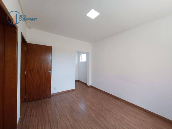 Imagem Casa com 3 Quartos à Venda, 133 m² em Jardim Virgínia - Irati