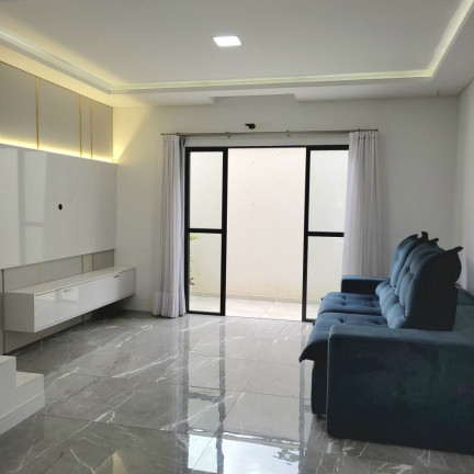 Imagem Sobrado com 3 Quartos à Venda, 185 m² em Rio Pequeno - Camboriú