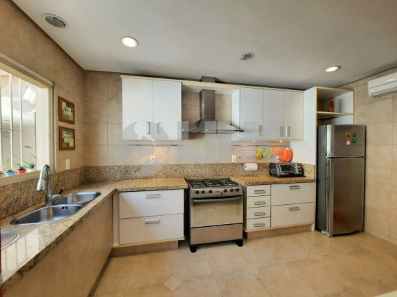 Imagem Casa com 3 Quartos à Venda, 160 m² em Jardim Botânico - Porto Alegre