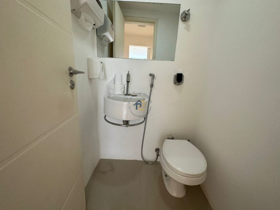 Sala Comercial à Venda, 35 m² em Icaraí - Niterói