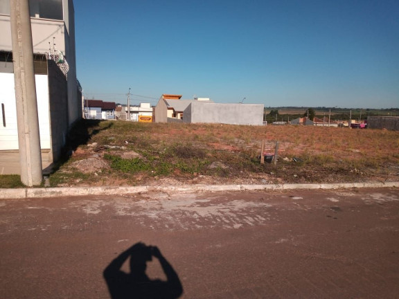 Terreno à Venda, 275 m² em Camobi - Santa Maria