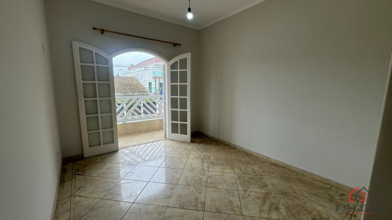 Imagem Sobrado com 4 Quartos à Venda, 226 m² em Embaré - Santos