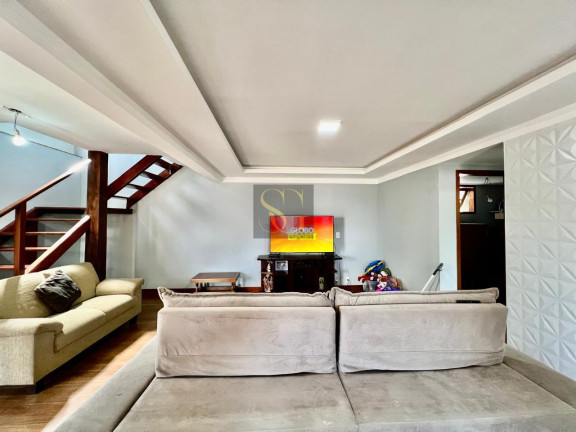 Imagem Casa com 3 Quartos à Venda, 219 m² em Araras - Teresópolis Imagem Casa com 3 Quartos à Venda, 219 m² em Araras - Teresópolis