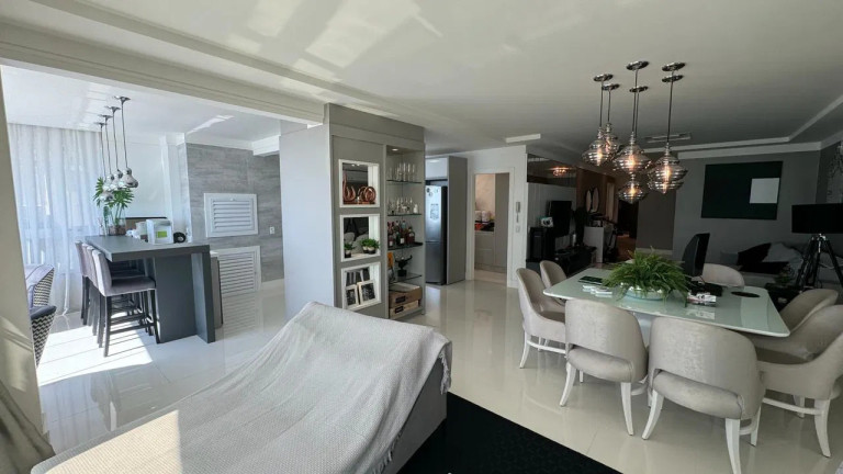 Imagem Apartamento com 4 Quartos à Venda, 185 m² em Meia Praia - Itapema