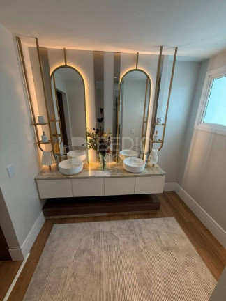 Imagem Apartamento com 3 Quartos à Venda, 151 m² em Pioneiros - Balneário Camboriú