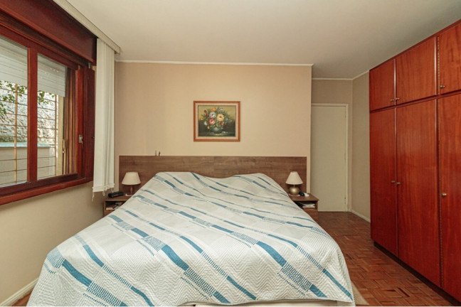 Imagem Casa com 3 Quartos à Venda, 186 m² em Passo Da Areia - Porto Alegre Imagem Casa com 3 Quartos à Venda, 186 m² em Passo Da Areia - Porto Alegre