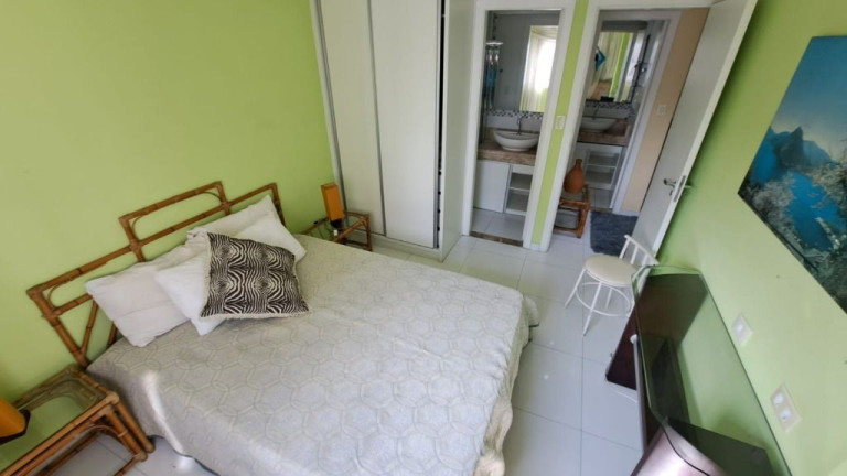 Imagem Apartamento com 2 Quartos à Venda, 75 m² em Pitangueiras - Guarujá