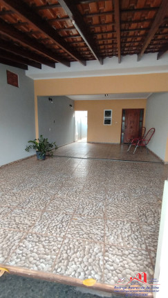 Casa com 3 Quartos à Venda, 250 m² em Jardim São Braz - Birigui
