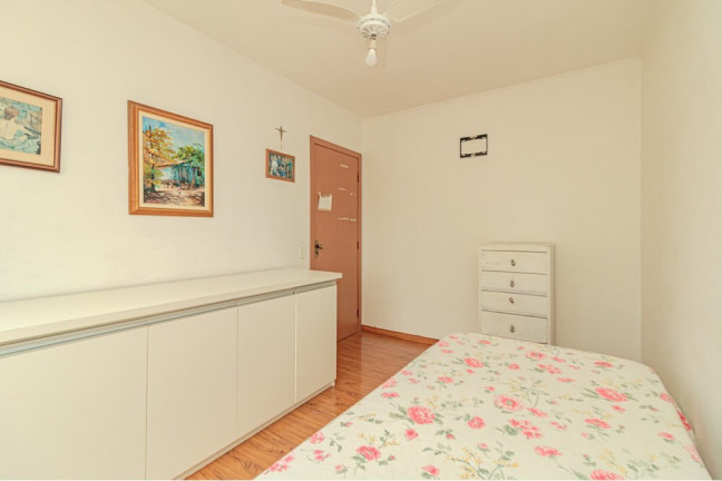 Imagem Imóvel com 2 Quartos à Venda, 74 m² em Passo Da Areia - Porto Alegre