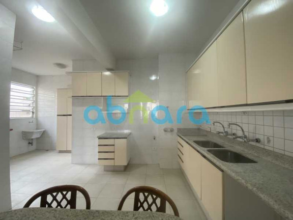 Imagem Apartamento com 3 Quartos à Venda, 150 m² em Copacabana - Rio De Janeiro