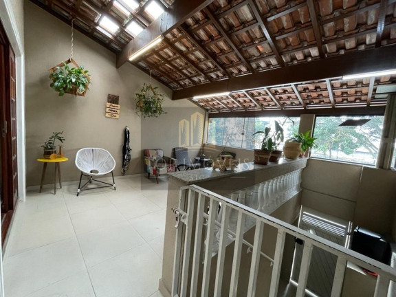 Imagem Casa com 3 Quartos à Venda, 194 m² em Residencial União - São José Dos Campos