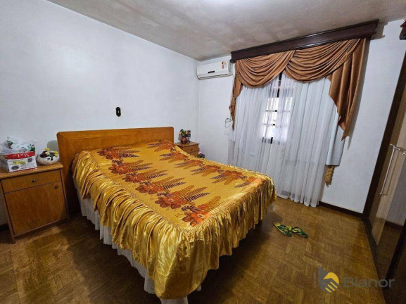 Imagem Casa com 3 Quartos à Venda, 200 m² em Velha - Blumenau Imagem Casa com 3 Quartos à Venda, 200 m² em Velha - Blumenau