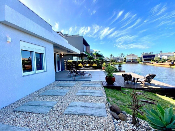 Casa com 4 Quartos à Venda, 211 m² em Condominio Malibu Beach Residence - Xangri-lá