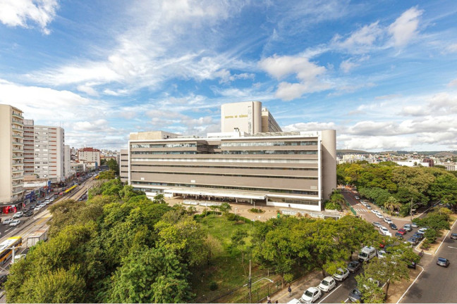 Imagem Apartamento com 2 Quartos à Venda, 68 m² em Santana - Porto Alegre Imagem Apartamento com 2 Quartos à Venda, 68 m² em Santana - Porto Alegre