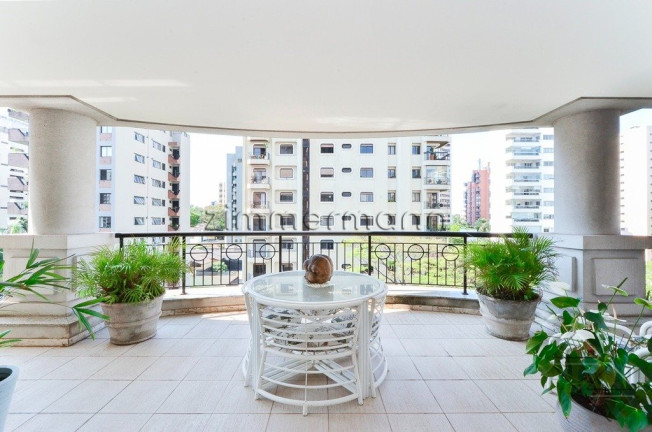 Imagem Apartamento com 4 Quartos à Venda, 633 m² em Moema - São Paulo Imagem Apartamento com 4 Quartos à Venda, 633 m² em Moema - São Paulo