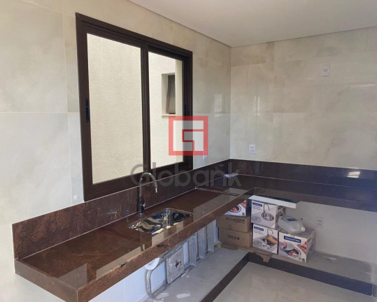 Imagem Imóvel com 3 Quartos à Venda, 244 m² em Cândida Câmara - Montes Claros Imagem Imóvel com 3 Quartos à Venda, 244 m² em Cândida Câmara - Montes Claros