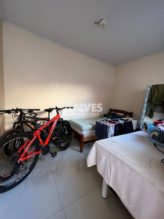 Imagem Casa com 3 Quartos à Venda, 180 m² em Santa Mônica - Feira De Santana