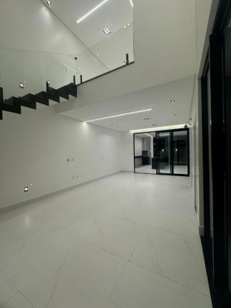 Imagem Casa com 4 Quartos à Venda, 277 m² em Ponta Negra - Manaus