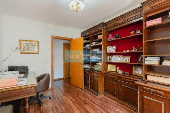 Imagem Apartamento com 5 Quartos à Venda, 243 m² em Mont Serrat - Porto Alegre Imagem Apartamento com 5 Quartos à Venda, 243 m² em Mont Serrat - Porto Alegre