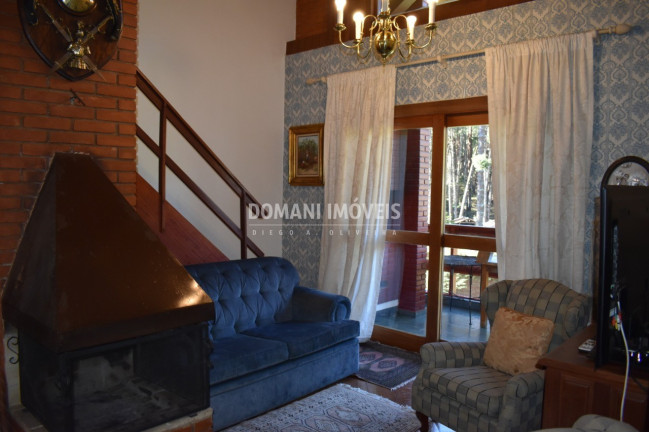 Imagem Imóvel com 4 Quartos à Venda, 162 m² em Região De Capivari - Campos Do Jordão Imagem Imóvel com 4 Quartos à Venda, 162 m² em Região De Capivari - Campos Do Jordão