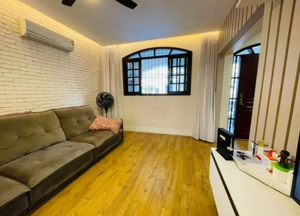 Imagem Casa com 3 Quartos à Venda, 163 m² em Vila Belmiro - Santos Imagem Casa com 3 Quartos à Venda, 163 m² em Vila Belmiro - Santos