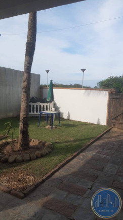 Imagem Casa com 5 Quartos à Venda, 850 m² em Centro - Balneário Piçarras Imagem Casa com 5 Quartos à Venda, 850 m² em Centro - Balneário Piçarras